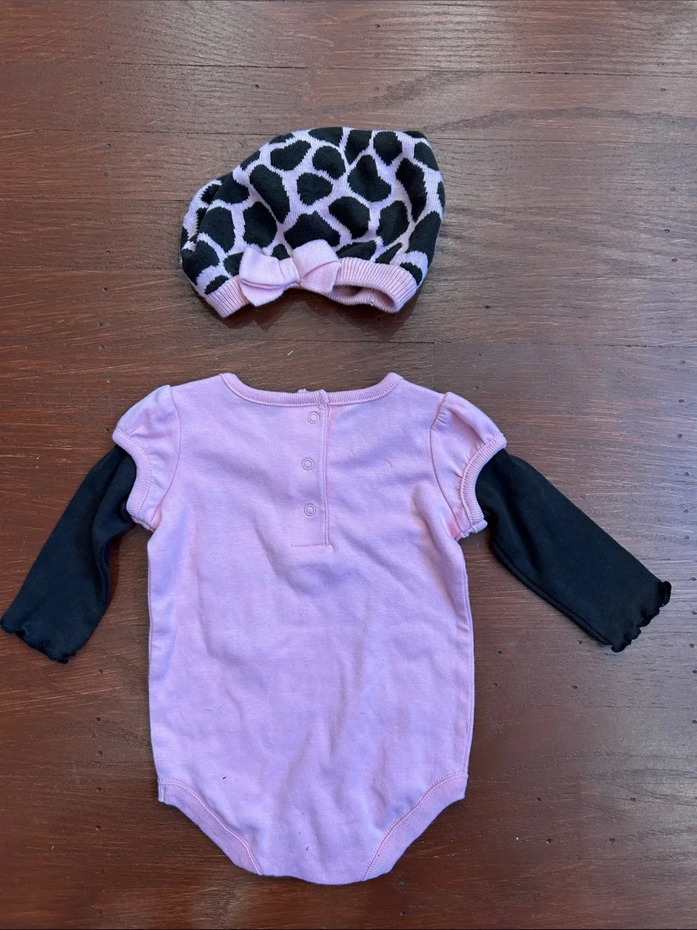 Gymboree Pink and Brown Giraffe 3-Piece Hat & Outfit Set